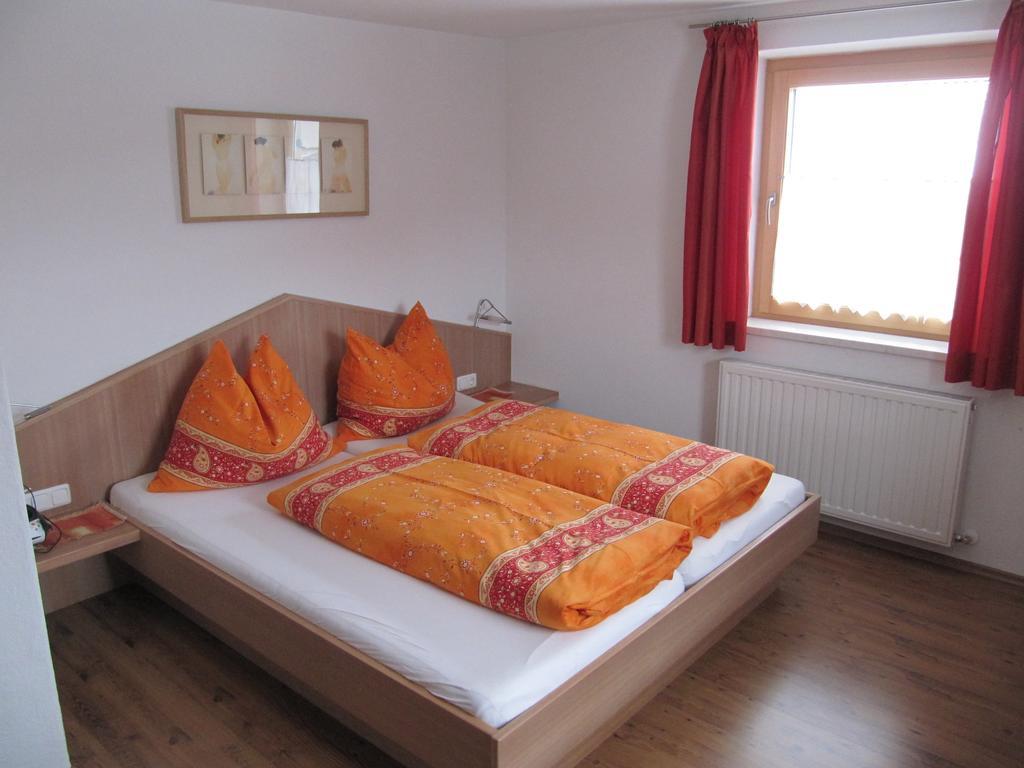 Haus Elise Apartamento Zell am See Quarto foto